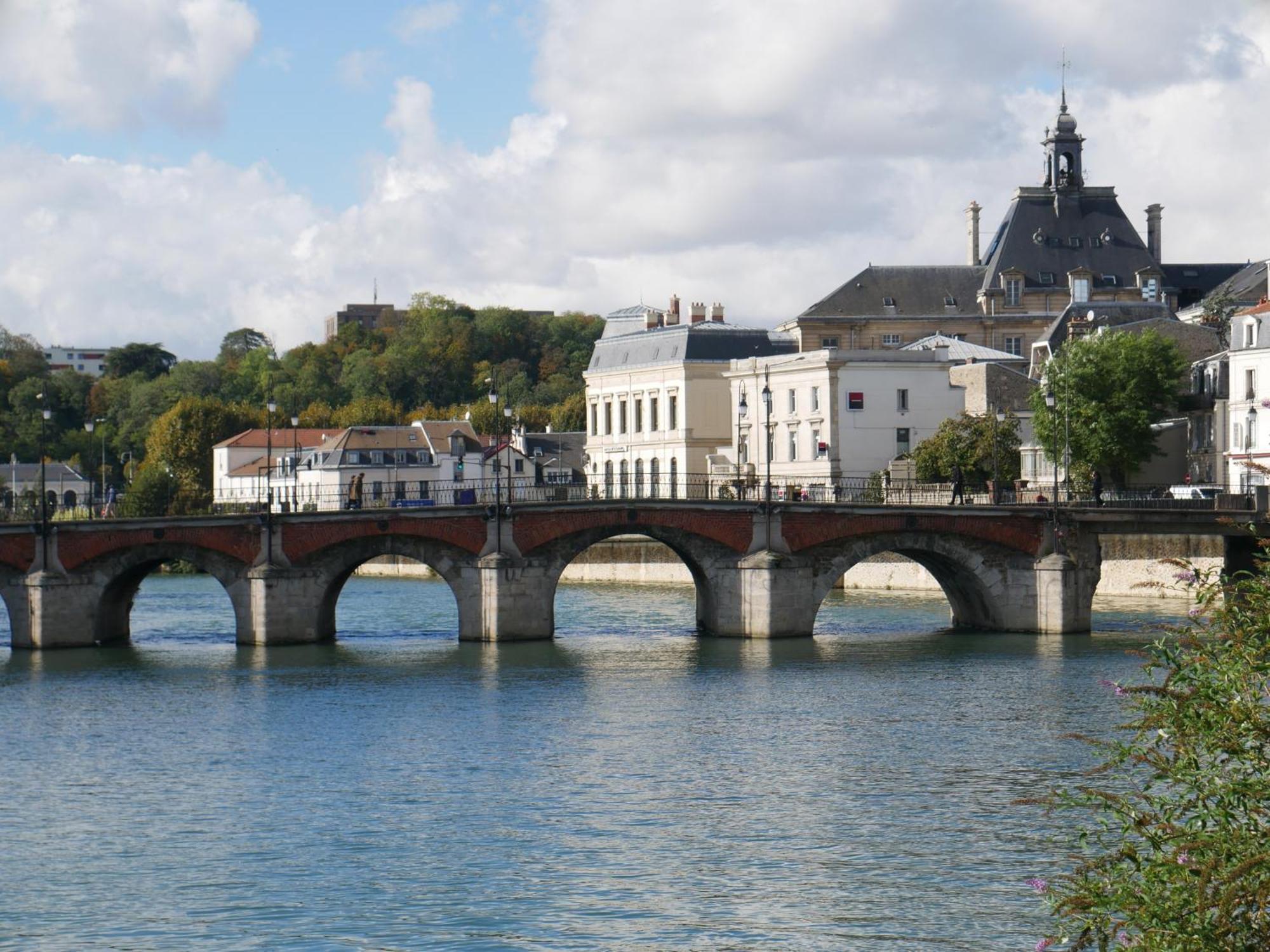 Spicy - Sejour Insolite Sur La Marne Meaux Kültér fotó